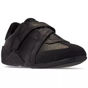 LACOSTE Women's Hapona Strap Sneakers